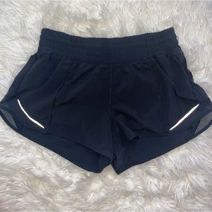 black size 4 lululemon hotty hot shorts